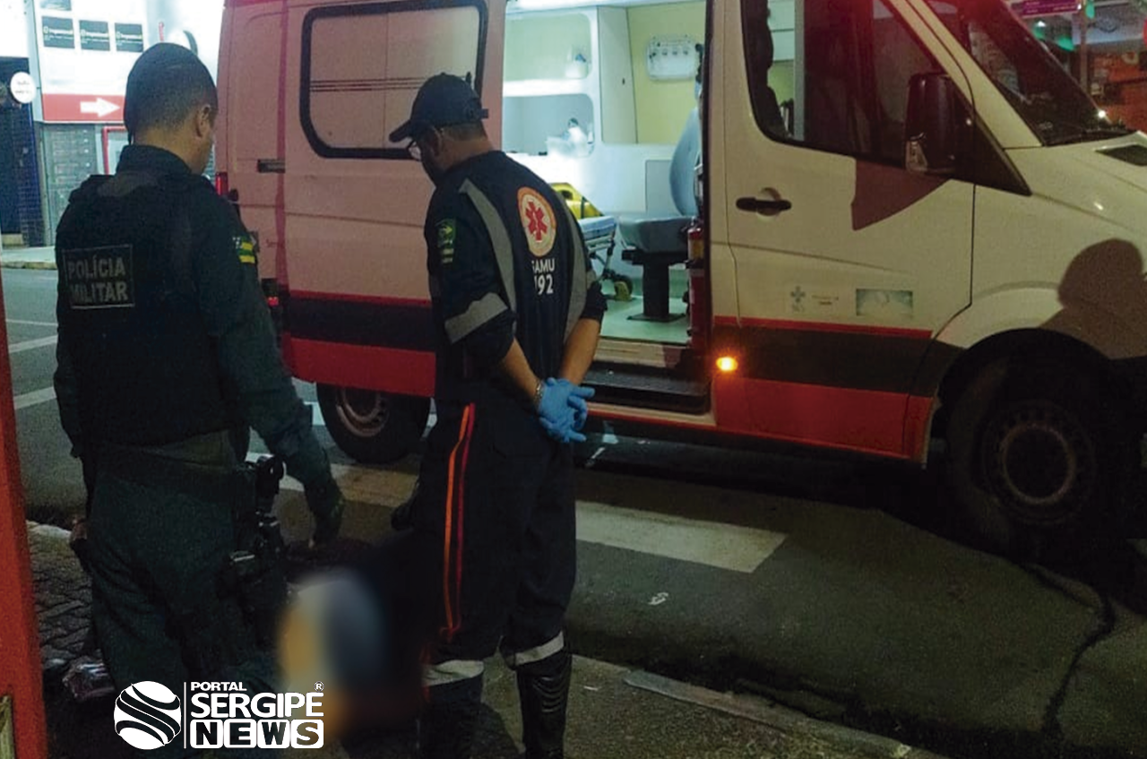 Homem é espancado por travestis no Centro de Aracaju