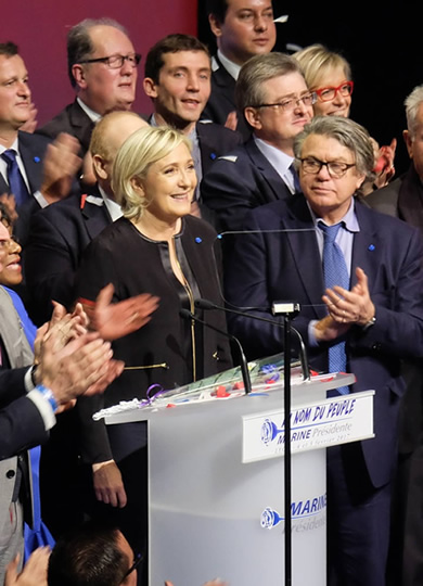 Navegue pela Categoria de Política