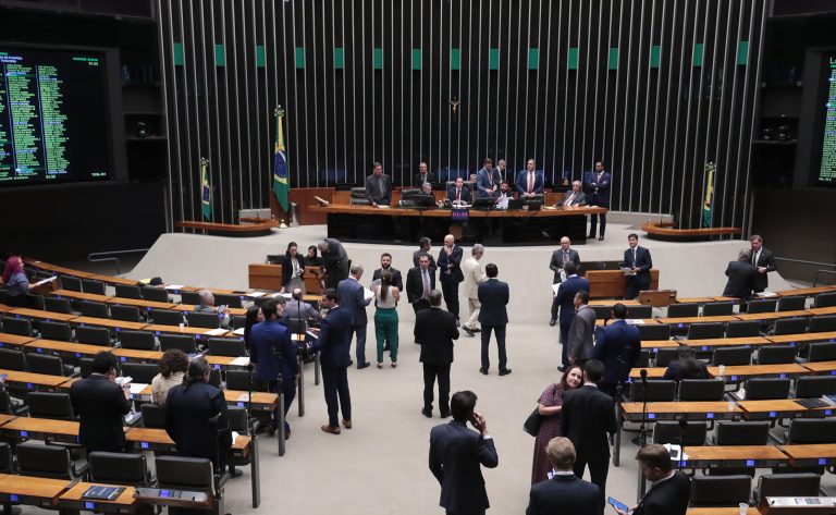 Câmara dos Deputados autoriza mais verbas para entidades de trânsito; acompanhe os desdobramentos