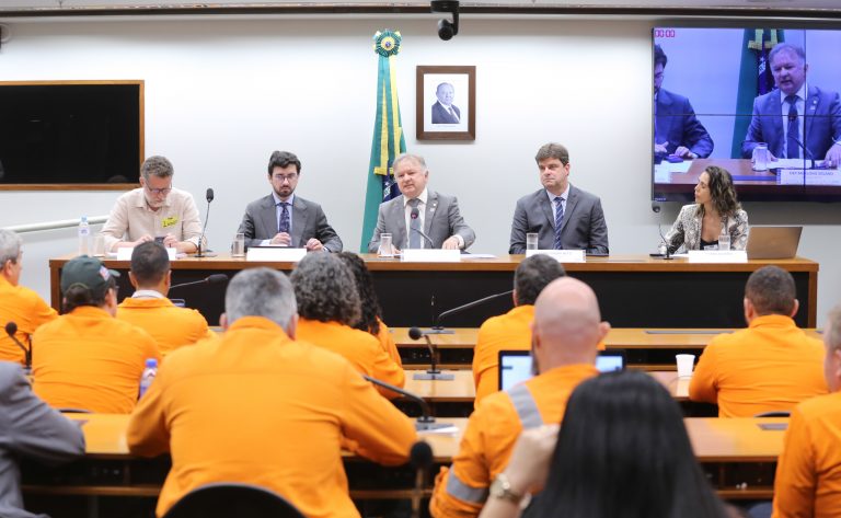 Petrobras e revendedores negam culpa pela alta dos combustíveis