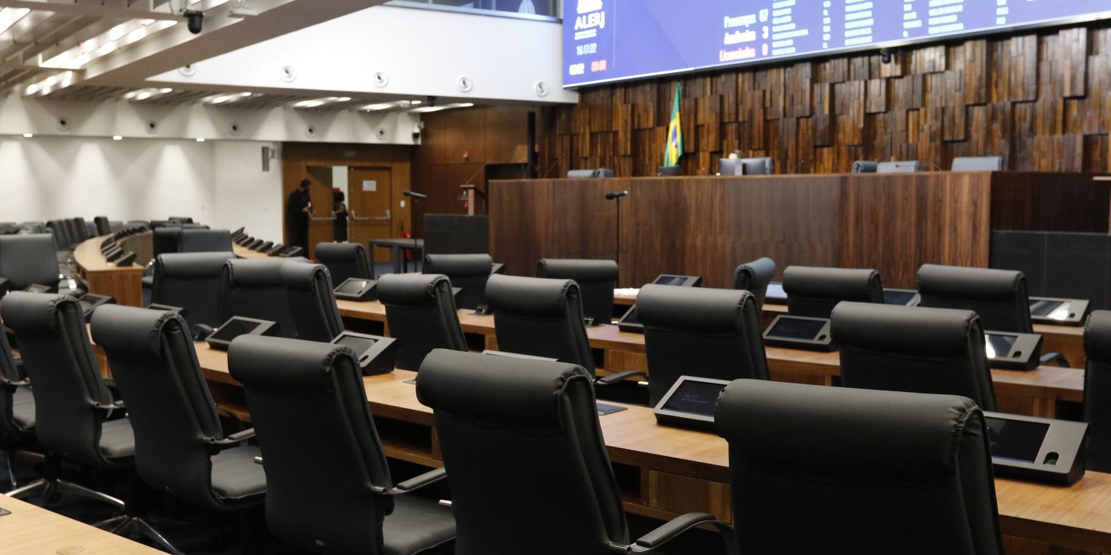 TRE-RJ valida nova contagem de votos da eleição de 2022