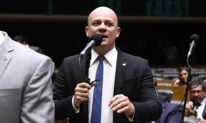 Projeto de lei visa criminalizar a criação de entidades fraudulentas para desvio de verbas públicas